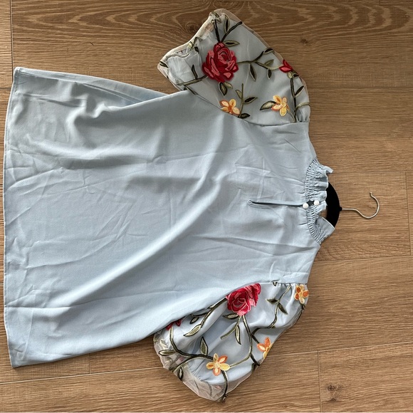 SHEIN Floral Blouse - Picture 5 of 7